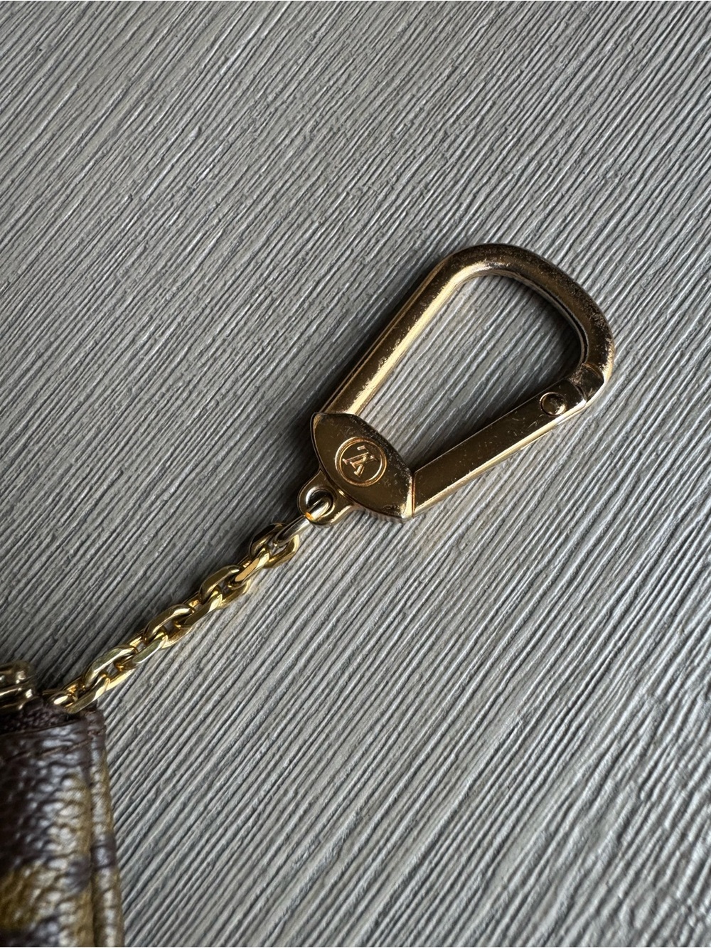 Louis Vuitton Key Pouch Monogram Canvas - LOWER PRICE! - Picture 4 of 12